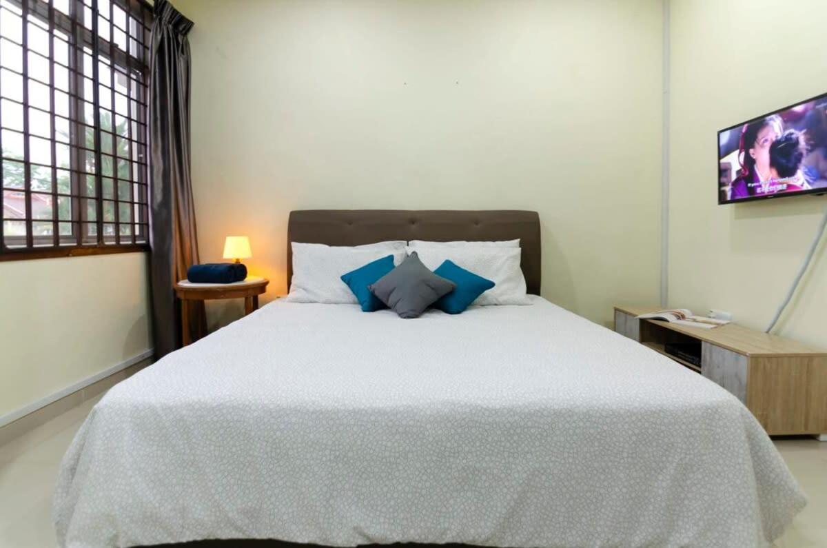 Pet-friendly 3br Spacious & Free Parking * Johor Bahru
